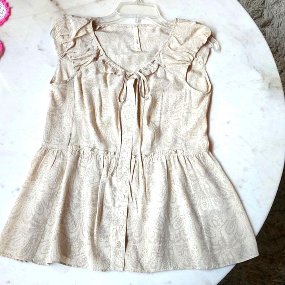 NWOT Oonagh 100% silk blouse by Nanette Lepore taupe peplum blouse small